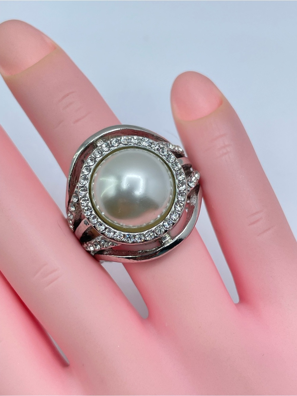 Silver Tone Faux Pearl Crystal Stretch Ring Elegant Statement Glam
